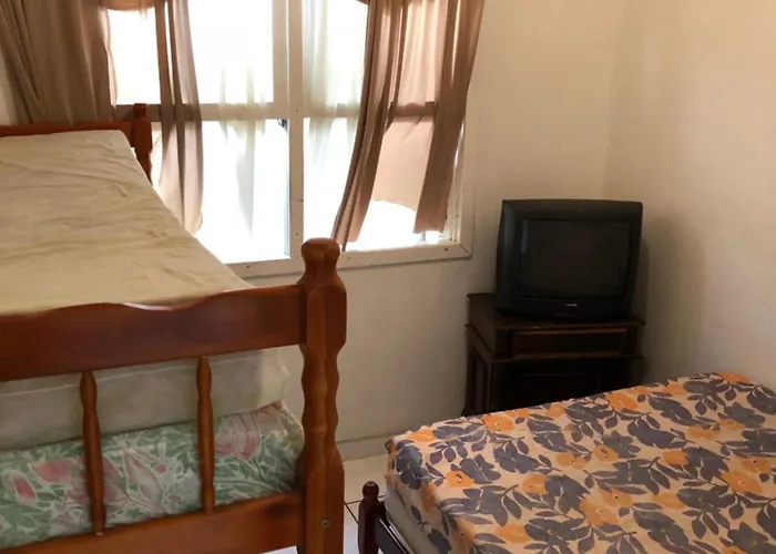 Casa Com Piscina Em Guaratuba