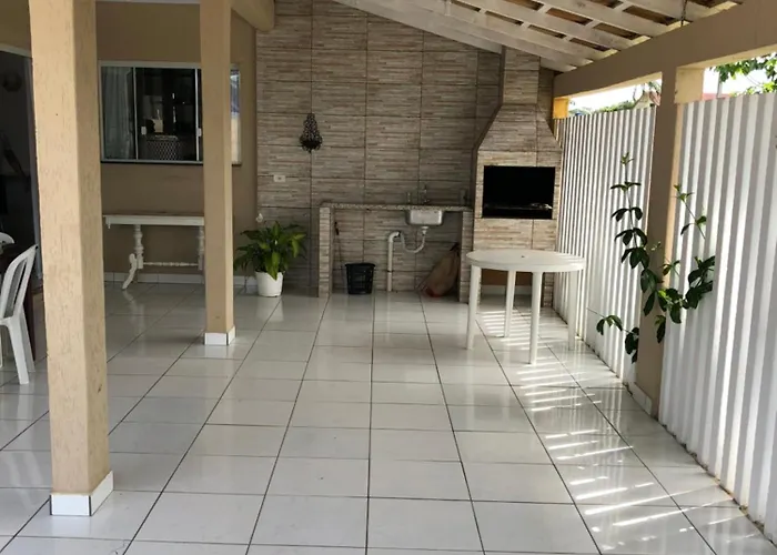 Casa Com Piscina Em Guaratuba